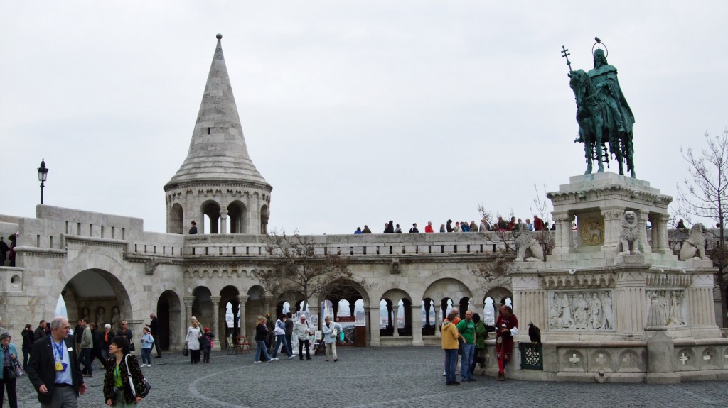 050-fishermens-bastion-st-michaels-chapel.jpg