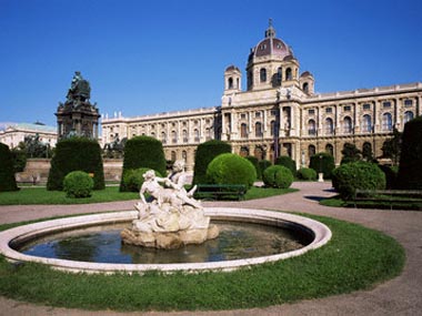 14at-vienna-02-380x285-museum-of-fine-arts.jpg