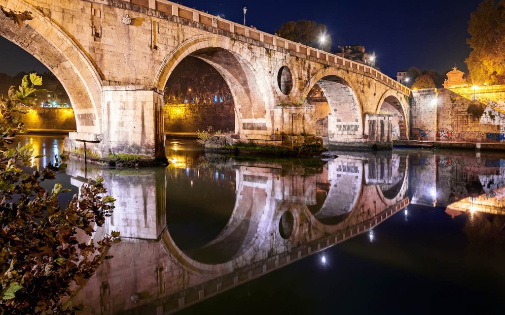 Ponte-Sisto-at-Night_cs.jpg