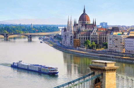 RIV_Danube_Budapest_enCA.jpg